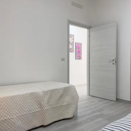 Vailati 8 - Ampio Bilocale Con Giardino - Italywego *